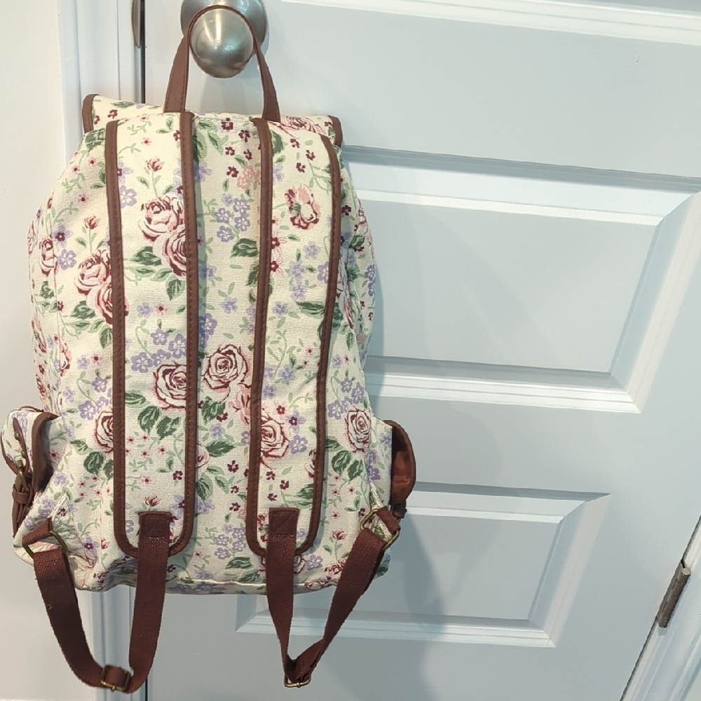 Mossimo Supply Co Cream and Brown Floral Backpack NWOT - Picture 12 of 17